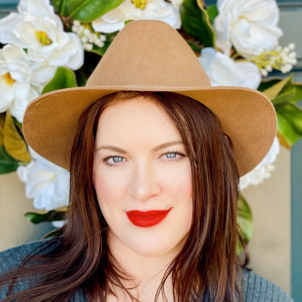 Meet your Posher, Melissa